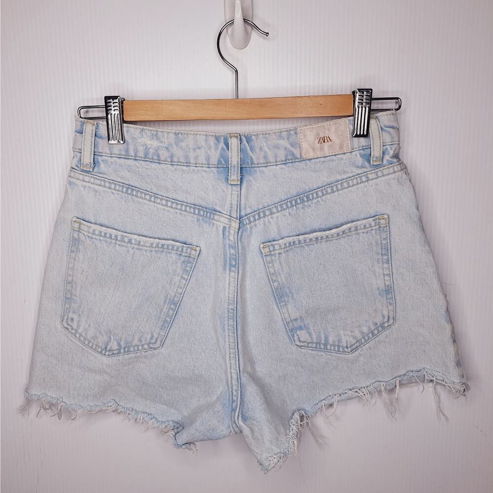 Zara Cut Off Denim Jean Shorts High Rise Women 4 Light Wash Distressed Festival - Picture 7 of 8